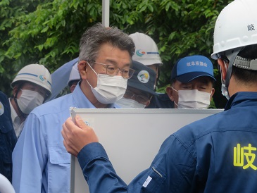 •令和2年7月豪雨災害被災地視察(内閣府特命担当大臣(防災))の様子 •令和2年7月豪雨災害被災地視察(内閣府特命担当大臣(防災))の様子