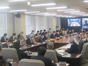 •岐阜県新型コロナウイルス感染症対策協議会の様子 •岐阜県新型コロナウイルス感染症対策協議会の様子