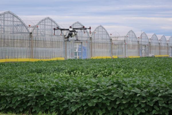 ドローンによる農薬の空中散布