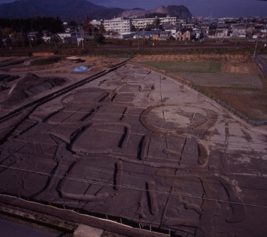 方形周溝墓が並んで広がっている様子 方形周溝墓が並んで広がっている様子