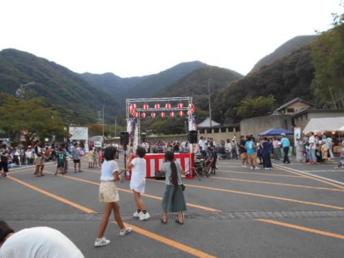 盆踊り