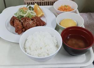 デリ・ジャパン　ヤンニョムチキン定食