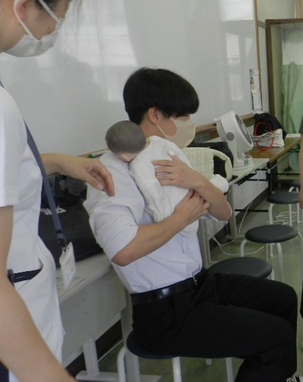 新生児人形2