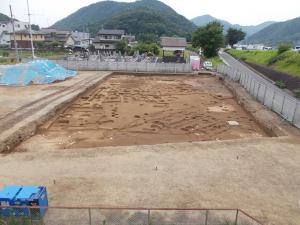 発掘区西半部の状況の写真です