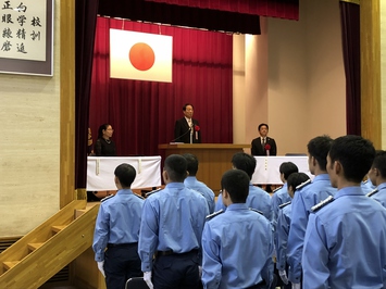岐阜県警察学校初任科生卒業式の様子 岐阜県警察学校初任科生卒業式の様子