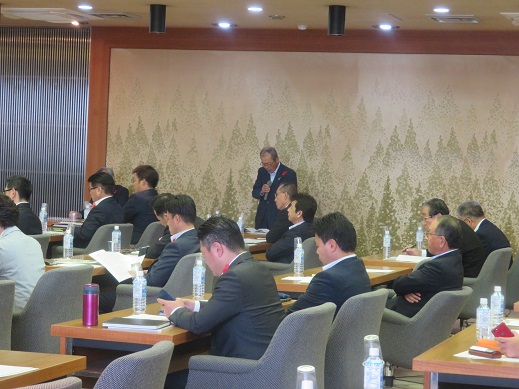 •林業関係団体と岐阜県議会議員との懇話会の写真 •林業関係団体と岐阜県議会議員との懇話会の写真