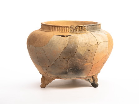 出土した風炉 出土した風炉