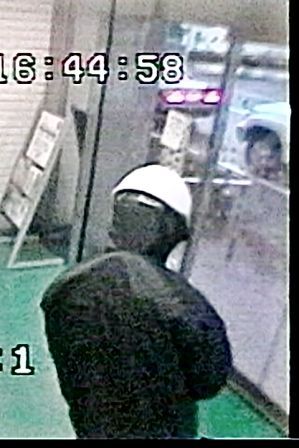 hai2 容疑者の後ろ姿の画像2